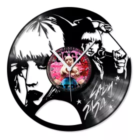 Hodiny nástěnné vinylové černé Lady Gaga