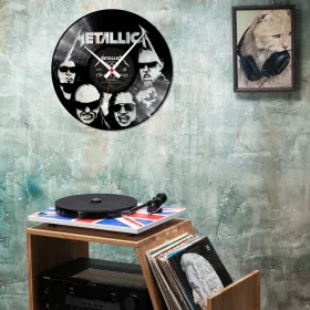 Hodiny nástěnné vinylové černé Metallica