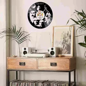 Hodiny nástěnné vinylové černé Queen