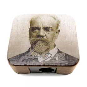 Ořezávátko dřevěné hnědobílé Dvořák