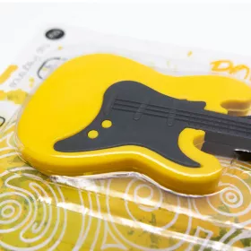 Osvěžovač vzduchu elektrická kytara Fender s vůní vanilka