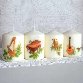Svíčky oválné bílé přírodní vánoční s hudebními nástroji 4ks 8x6 cm