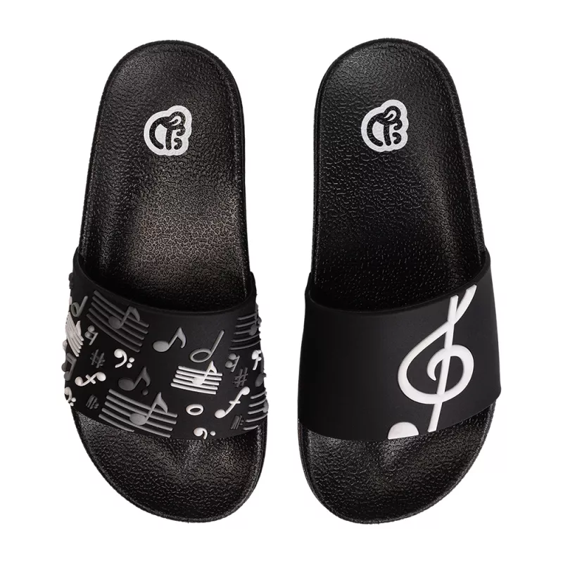 Pantofle dětské černé s bílým houslovým klíčem a notami