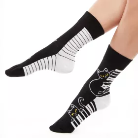 Ponožky černé s bílou klaviaturou, notami a kočkami