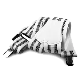 Šle - kšandy bílé notová osnova noty černé Šle - kšandy bílé notová osnova noty černé