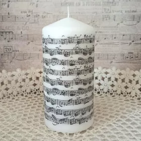 Svíčka oválná bílá přírodní s notami a partiturou Bach II. 14×7 cm