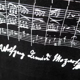Tričko černé s bílou partiturou Mozart