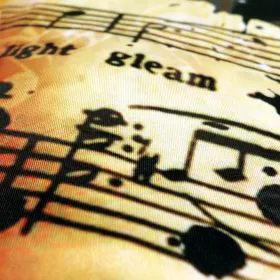 Tričko pánské černožluté s partiturami a notami